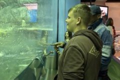 Step Up Students Visit the Aquarium
