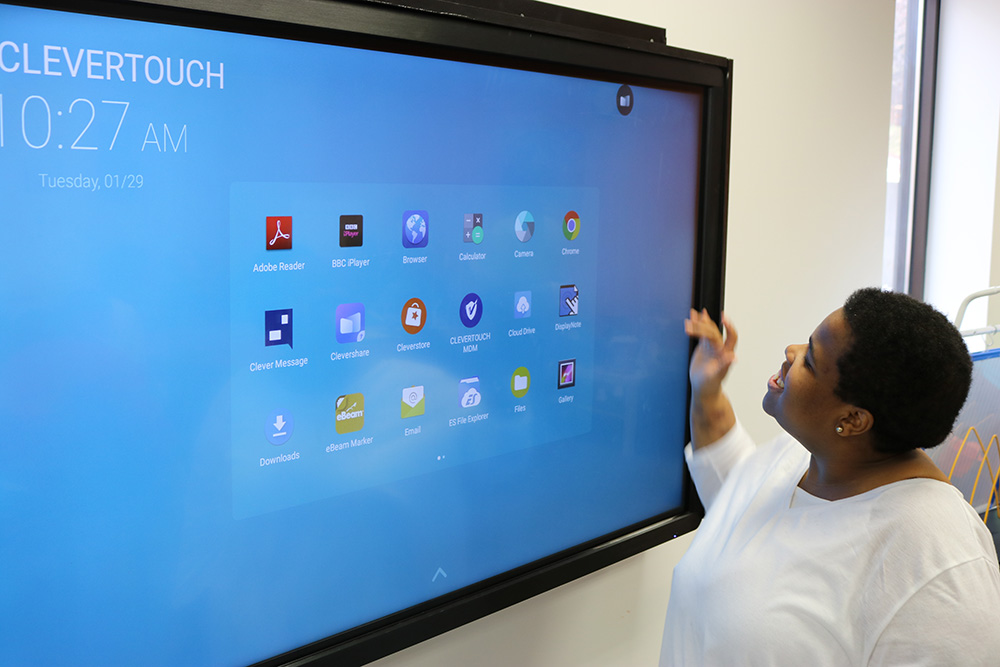 SmartBoards Introduce Interactive Programming to Adults with Disabilities I Cincinnati, Ohio