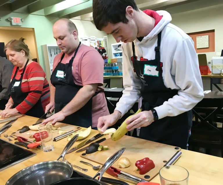Stepping Stones Program for Adults Visits The Learning Kitchen